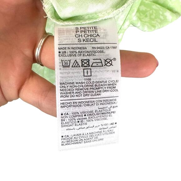 Old Navy NWT Petite Bright Green Floral Tie Strap Fit & Flare Mini Dress - Picture 13 of 13